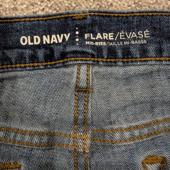 Women's Old Navy Flare Cropped Jeans - Picture 4 of 5